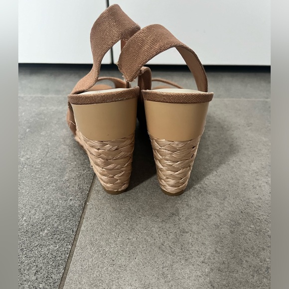 Nine West peep toe wedge size 6 - Picture 4 of 7